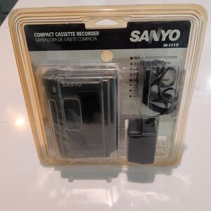 Sanyo M1119 Handheld Compact Cassette Voice Recorder Brand New NIP Vintage vtg